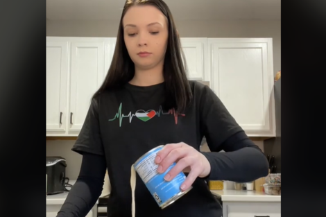 Las trailer moms: un fenómeno viral que visibiliza a las madres solteras y la comida ultra procesada