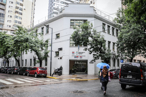 Bienes públicos, negocio privado 
