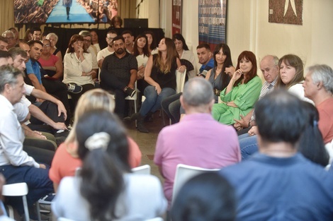 En la previa del congreso del PJ, Cristina dijo presente en el Instituto Patria