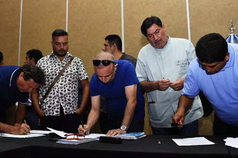 Aumento del 9% en tres tramos a estatales de Salta