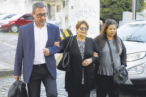 Declararon las hermanas de Maradona por la herencia de su marca 