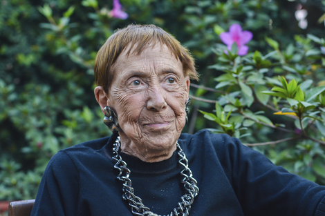 "Casta luna electrónica", el libro de cuentos bitácora de Angélica Gorodischer