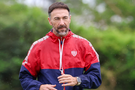 Kily González deja su cargo como entrenador de Unión